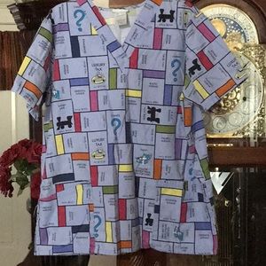 SCRUB TOP sz large monopoly